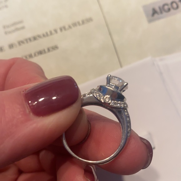 Diamond Nexus Labs stone with Diamond and white gold setting - Picture 6 of 9